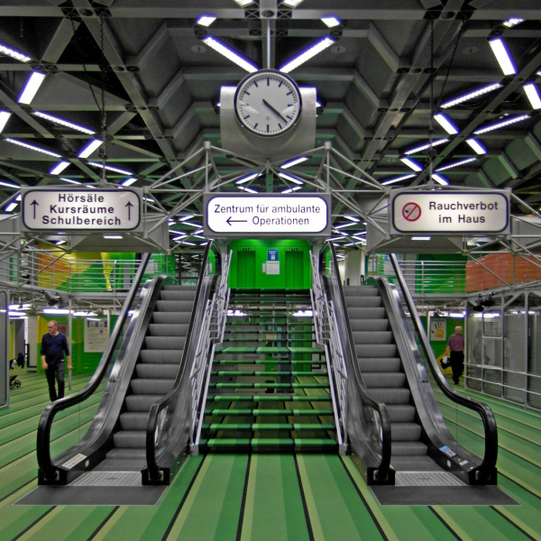 0401_Uniklinik_inside_clr