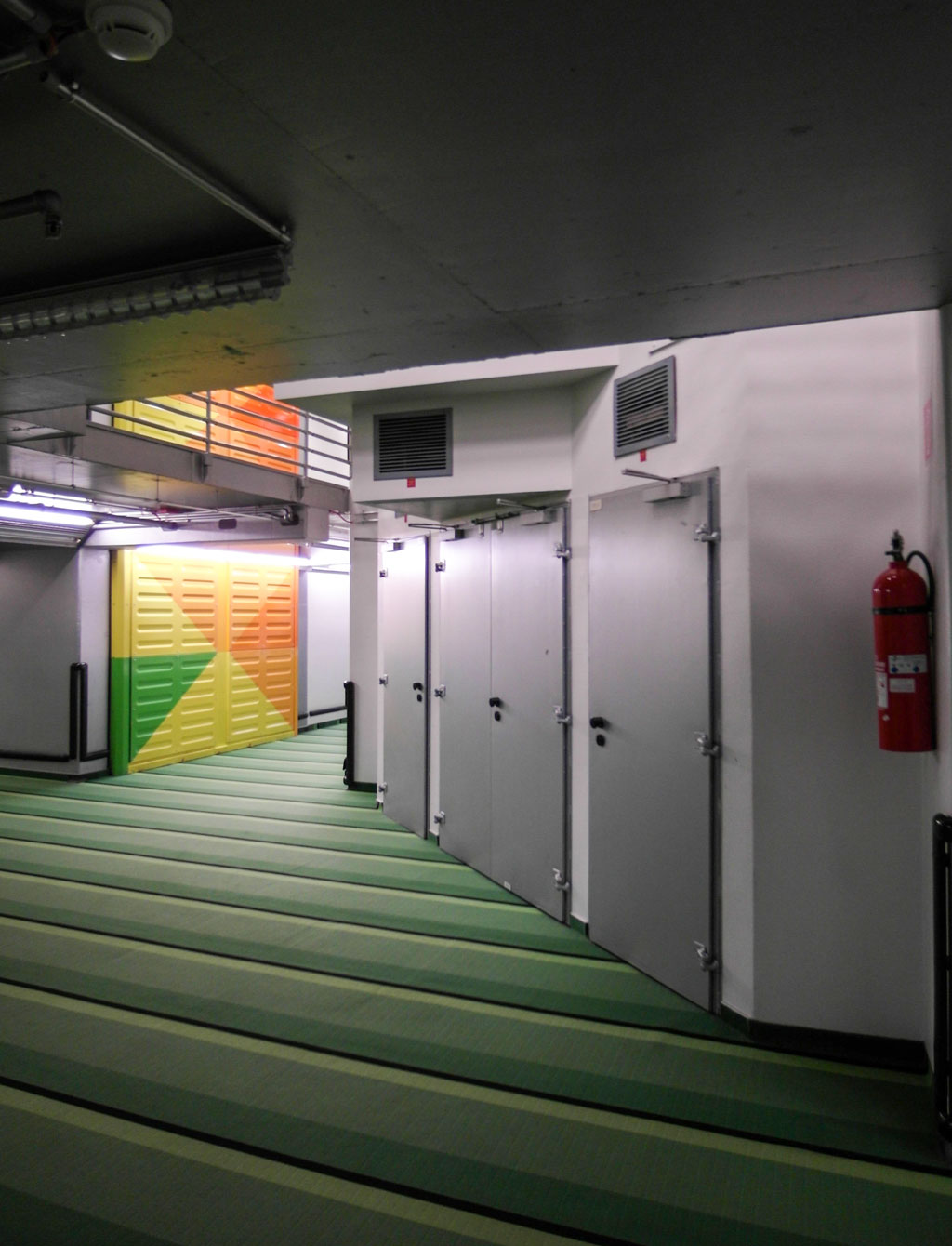 0402_Uniklinik_inside_clr